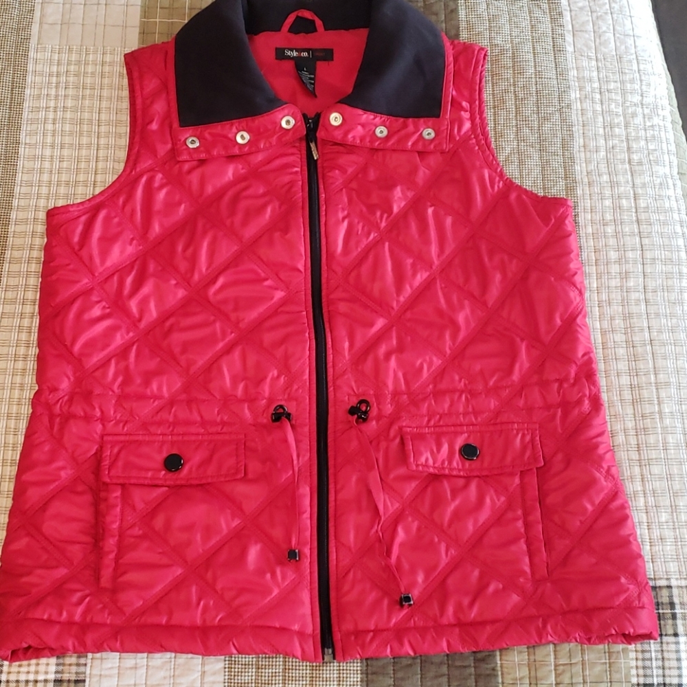 Style&co sport red quilted puffer vest